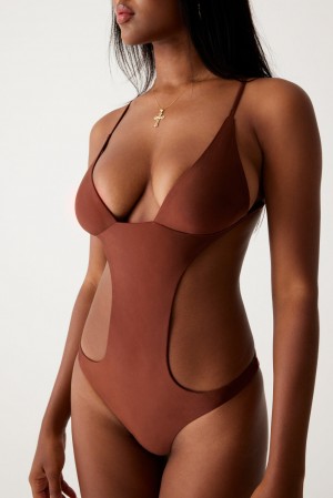 Frankies Bikinis Cruise Monokini One Piece Swimsuit Cinnamon | KF5437029